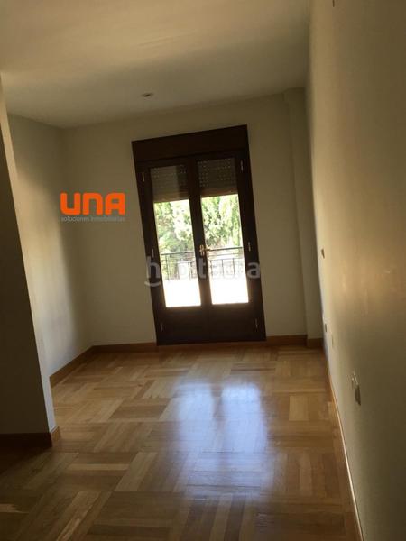 Foto e3df3639-bd70-4b95-b596-3a8112e31b12. Reihenhaus mit heizung parking pool in El Brillante -El Naranjo - El Tablero Córdoba