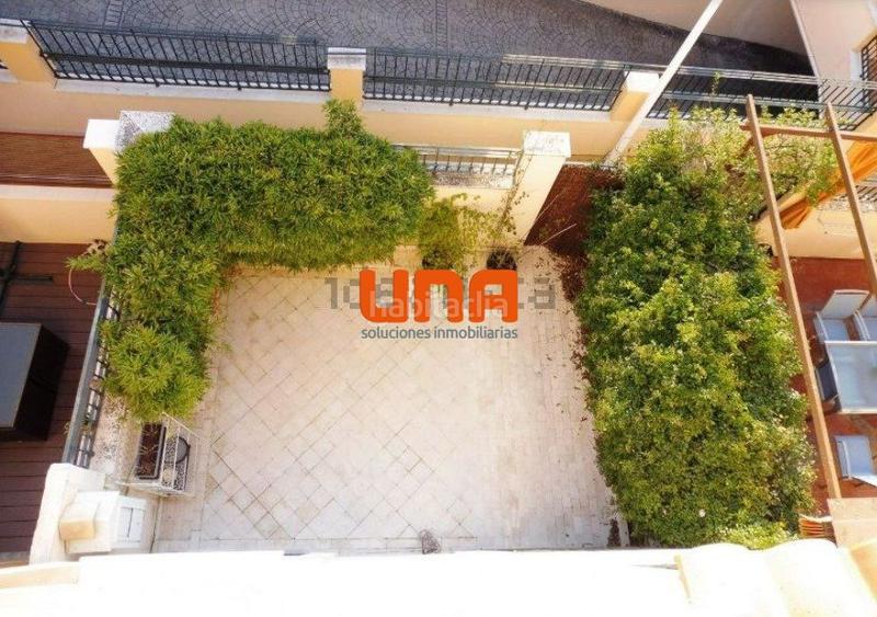 Foto f51b7016-4a4e-40e9-8b65-6395e83d2a22. Reihenhaus mit heizung parking pool in El Brillante -El Naranjo - El Tablero Córdoba