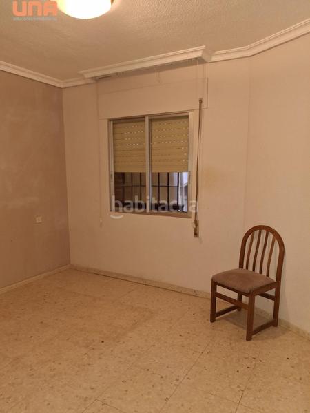 Foto b01bdadc-8189-4b10-a59b-09c9d7cc75e7. Piano terra con riscaldamento in Fátima - Levante Córdoba