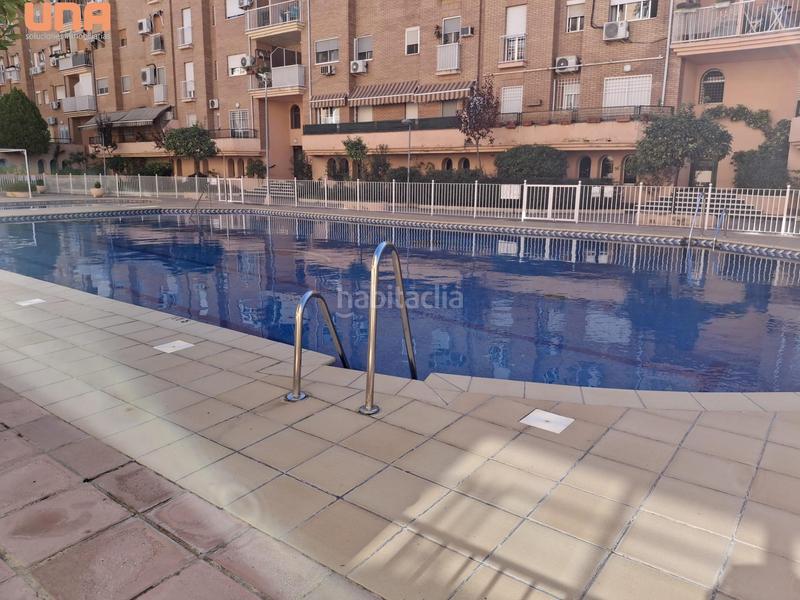 Foto 3afdb85a-8514-4f23-b6fe-bd8432a0666d. Appartamento con parcheggio piscina in Poniente-Norte - Miralbaida - Parque Azahara Córdoba
