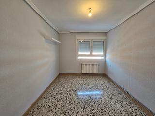 Alquiler Piso en Calle álava 1. Piso en la mejor zona del barrio de delicias