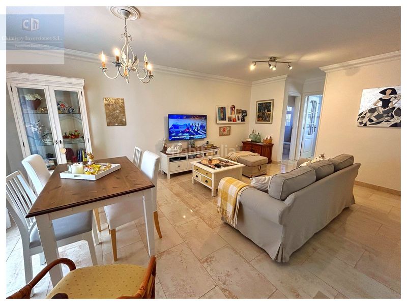 Foto bc962826-fe17-4e46-b3e7-5f3874a4fbd6. Casa adossada amb aparcament piscina a La Quinta Santa Úrsula