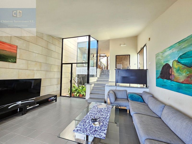 Foto ed65fb75-fbba-448e-a127-60bb2fc2bcb6. Casa amb calefacció aparcament piscina a Cuesta de la Villa Santa Úrsula