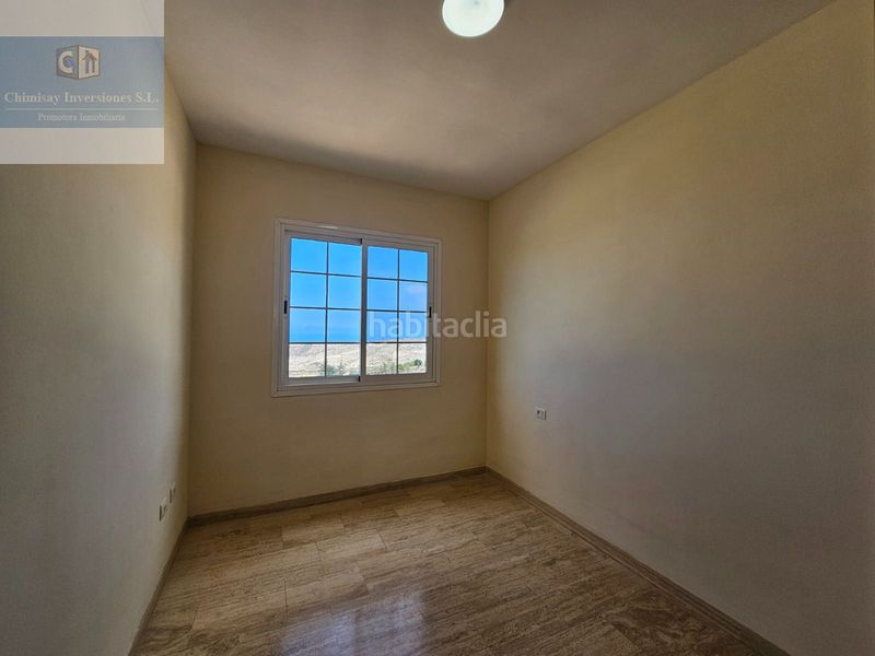 Foto fbb2b305-fbcb-43ba-83ad-b3e784551e04. Casa adossada amb calefacció aparcament a Chayofa Arona