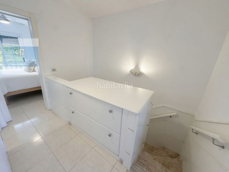 Foto f568b9c9-48a4-4e87-86a4-7e41fbfd009a. Casa adossada amb aparcament a La Quinta Santa Úrsula