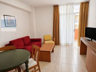 Piso  Avenida aguilar y quesada. Piso de 1 dormitorio con piscina comunitaria junto al lago marti