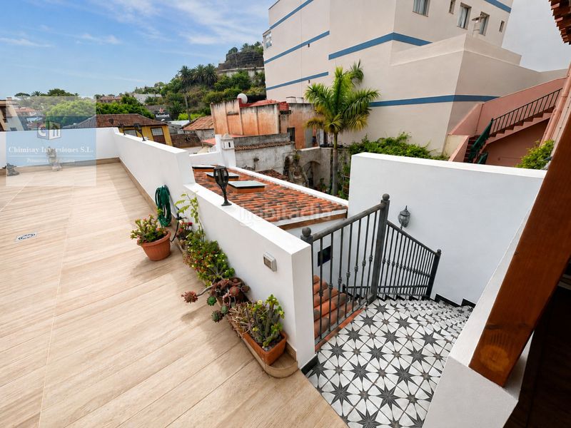 Foto 693fbd6c-551b-4764-bfc0-567f686a4455. Casa a Playa Jardín Puerto de la Cruz