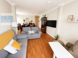 Etagenwohnung in Los Realejos pueblo. Piso amueblado con vistas y garaje cerrado en el centro de los r
