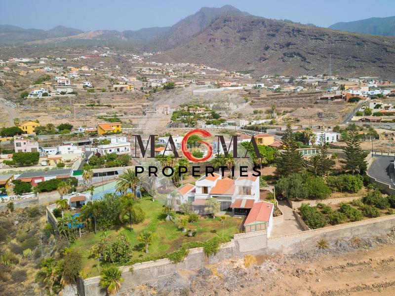 Foto c61e97cd-bf96-4908-9e75-f63e8411b3e9. Maison avec parking dans Araya Candelaria