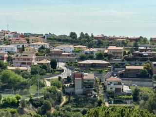 Casa adossada  Carrer nou