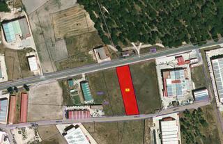 Solar industrial  Carretera íscar-cuéllar. Suelo urbano consolidado en zona industrial de 4285 m² en la loc