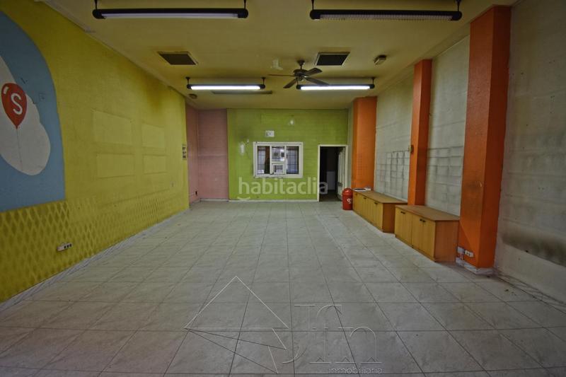 Foto f40b6790-0d5a-42f2-a25f-2c19616c19b1. Geschäftsraum in Íscar