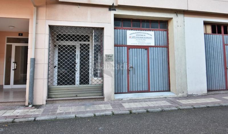 Foto c7ac01fb-7c8c-4dec-96b8-b020445c4063. Affitto locale commerciale in Íscar