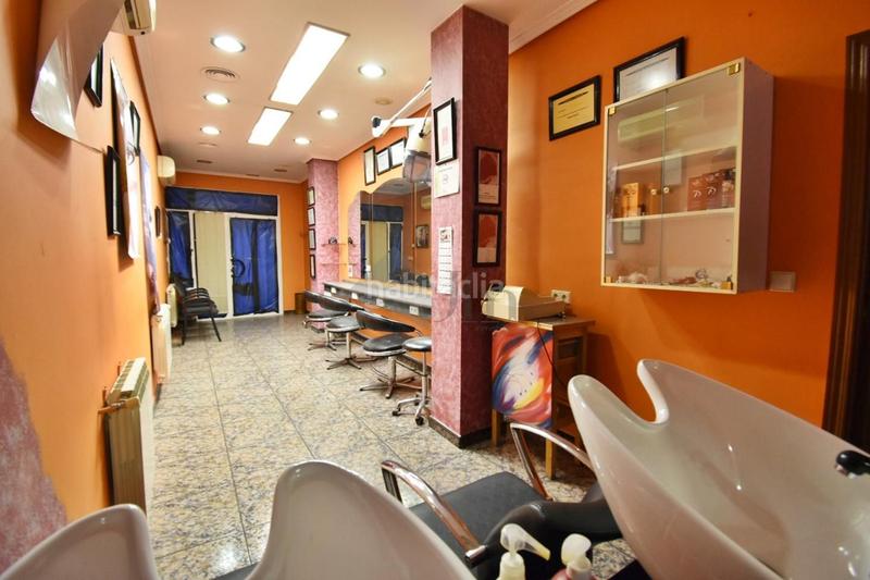 Foto f6c60d92-3e4f-44f8-9e2f-c6cf204695b9. Affitto locale commerciale in Íscar