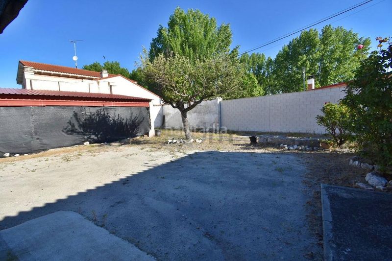 Foto d6e340e5-a76e-4540-95f4-d78641d3ba4d. Casa a Villaverde de Íscar