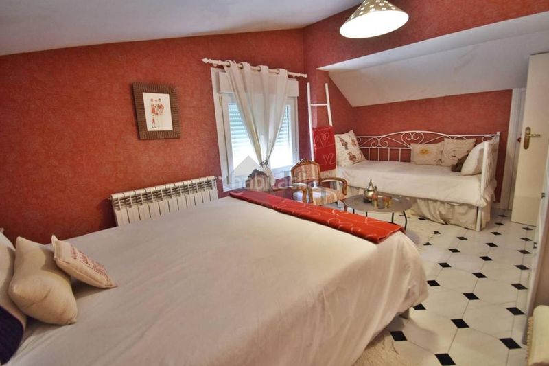 Foto c9a4bf01-c22a-4475-b8ed-e7adb550fee3. Casa amb calefacció piscina a Olmedo