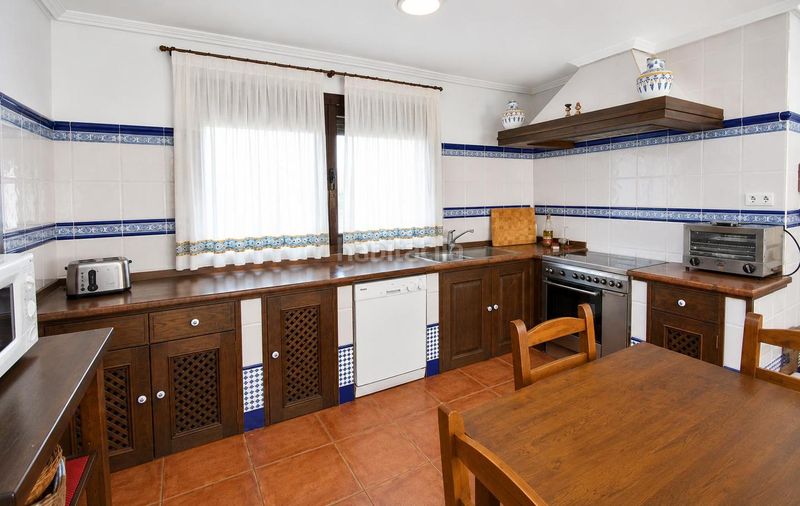Foto 0d6c7a9b-d62f-4901-a1ee-926b4bef6aa3. Casa amb calefacció a Alcazarén