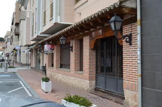 Local Comercial  Calle eras. Bar restaurante totalmente montado y en funcionamiento, en zona