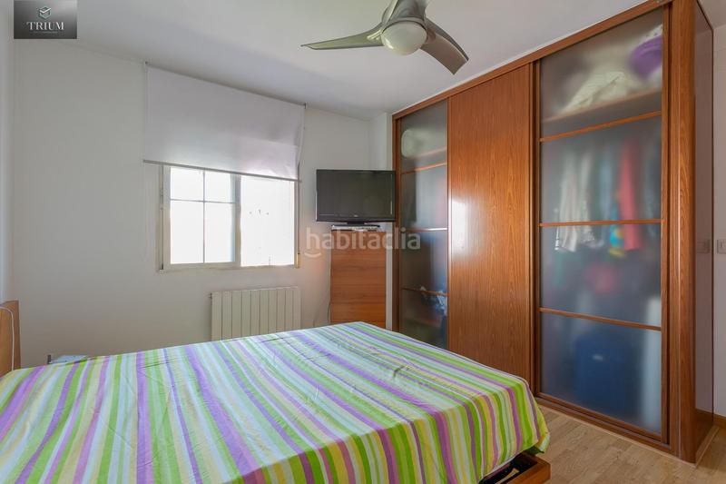 Foto 1825fc7c-ec10-4b13-b16f-9b3eb0e4832e. Casa pareada preciosa casa , zona centro comercial nevada en Armilla