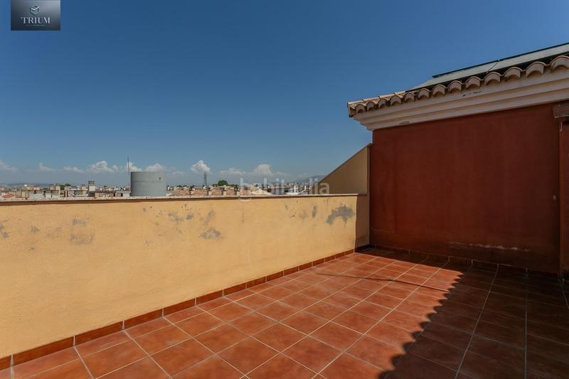 Foto 60903a80-6c8b-47e1-a857-bb3ac705d33d. Casa pareada preciosa casa , zona centro comercial nevada en Armilla