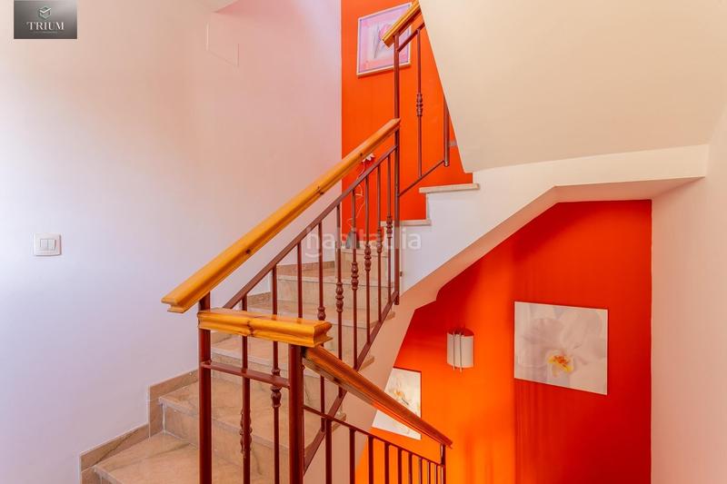 Foto 8f43eed5-4035-45e3-8e15-fe3d0335549e. Casa pareada preciosa casa , zona centro comercial nevada en Armilla
