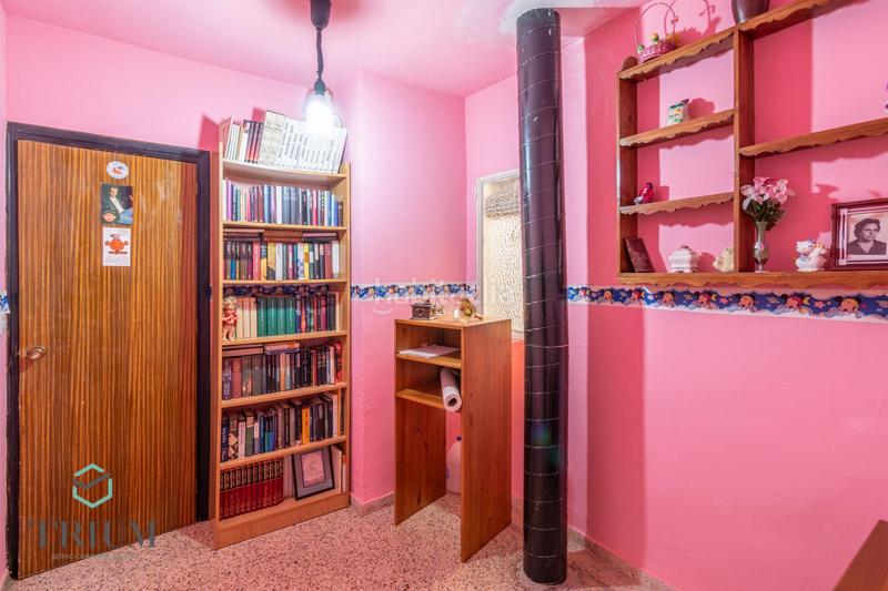 Foto 55a2e5fa-e51f-4b59-beb8-5326e3ab93e1. Semi detached house in Albolote