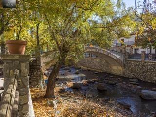 Casa adossada en Calle del río 31. Amplia y luminosa casa en esquina en pinos genil. Casa adossada en Calle del río 31. Amplia y luminosa casa en esquina en pinos genil.