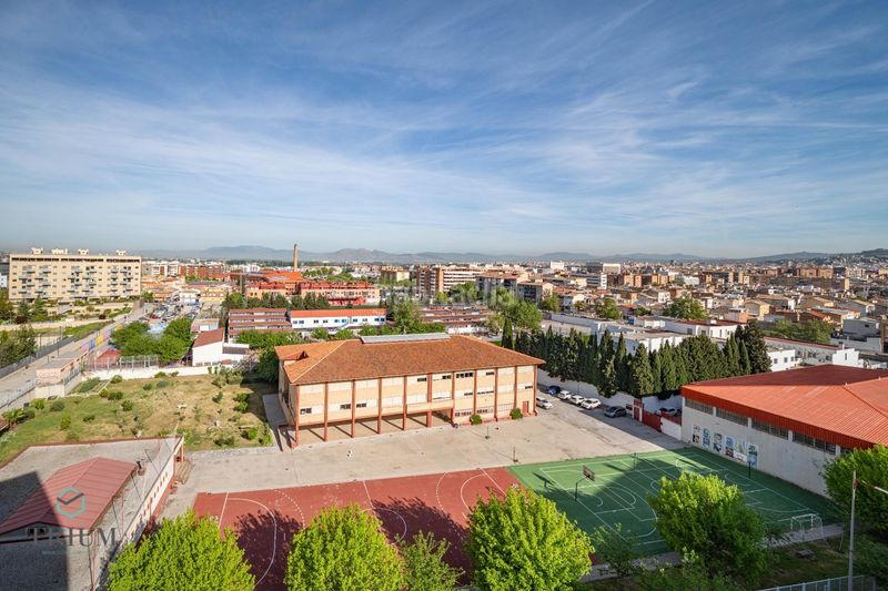 Foto 7d2b540e-a73c-4fbe-a888-d09ea3211a4e. Àtic amb calefacció aparcament piscina a Campus de la Salud Granada