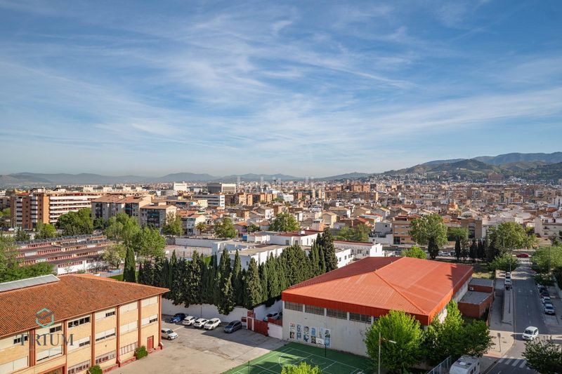 Foto bc8184a7-16df-47ac-ae51-3dd02650c449. Àtic amb calefacció aparcament piscina a Campus de la Salud Granada