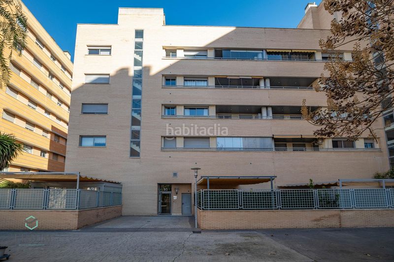 Foto cd037fbf-786f-40c1-8919-0939c60435e8. Àtic amb calefacció aparcament piscina a Campus de la Salud Granada