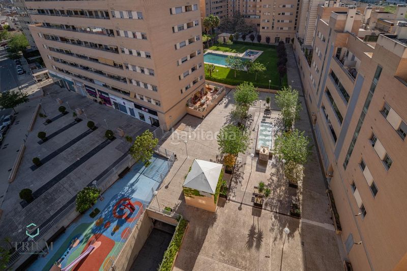 Foto e75a3f30-b8f8-4302-acdc-80d7f155bc77. Àtic amb calefacció aparcament piscina a Campus de la Salud Granada