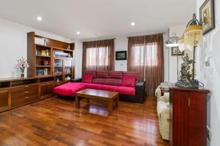 Àtic en Campus de la Salud. Espectacular áticodúplex con garaje y trastero Àtic en Campus de la Salud. Espectacular áticodúplex con garaje y trastero