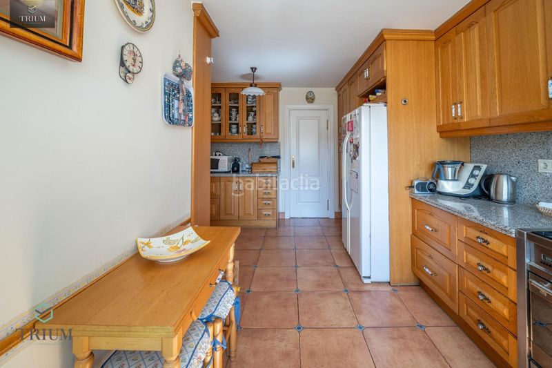 Foto 96a0a134-1f7e-4946-9fc6-4d053157431e. Casa pareada chalet en zona rebites en Huétor Vega
