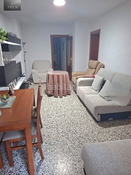 Foto abbf4603-561d-4f81-afcf-f702ed4e39d6. Etagenwohnung mit heizung in Barrio de Zaidín Granada