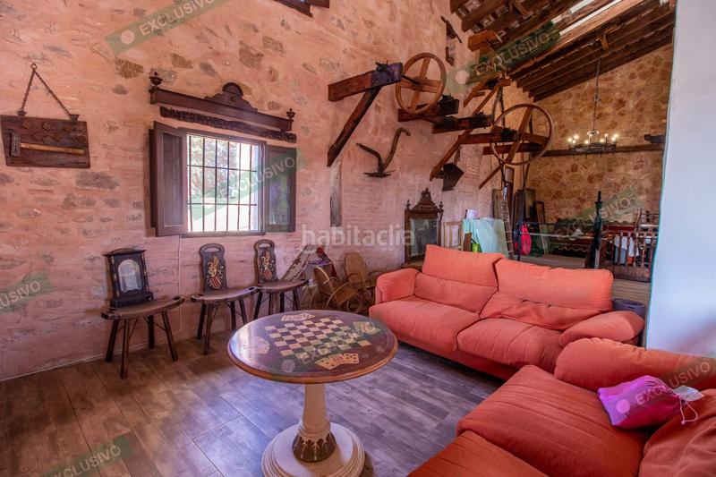 Foto ad84e4d6-64c8-49c2-ab56-533ea0d87c9d. Edificio en Puçol ciudad Puçol