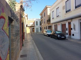 Terreny residencial a Calle francisco almarche 41