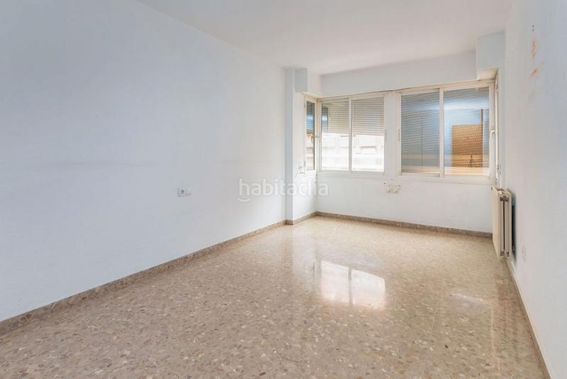 Foto e467f72f-bdda-47fc-8605-ee81d42638fd. Piso en Barrio de Patraix Valencia