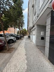 Local commercial à Carrer del Convent dels Carmelites