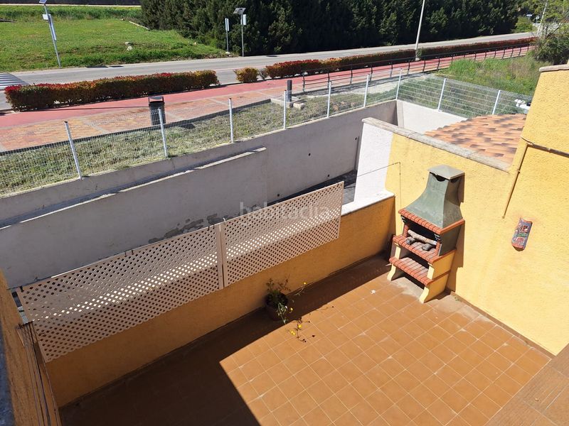 Foto 3559575d-0e17-4202-914f-41b9cdf3acc0. Casa adossada amb calefacció aparcament a Riba - roja de Túria