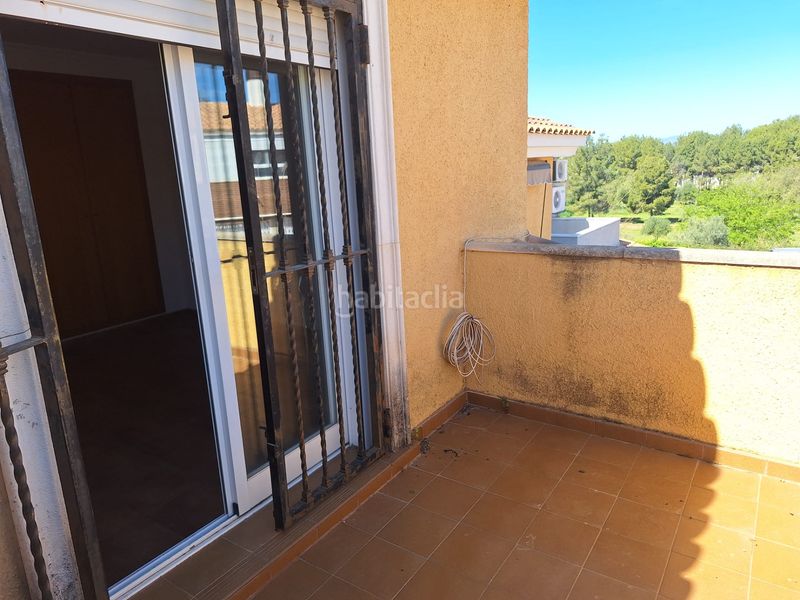 Foto f9cf323a-1c0e-4fa3-ab6a-36e9bd4ef086. Casa adossada amb calefacció aparcament a Riba - roja de Túria