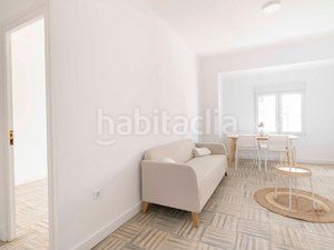 Foto e17ecf06-d9c1-4535-be72-e42117a10bd3. Pis a playa puerto de Sagunto Sagunt