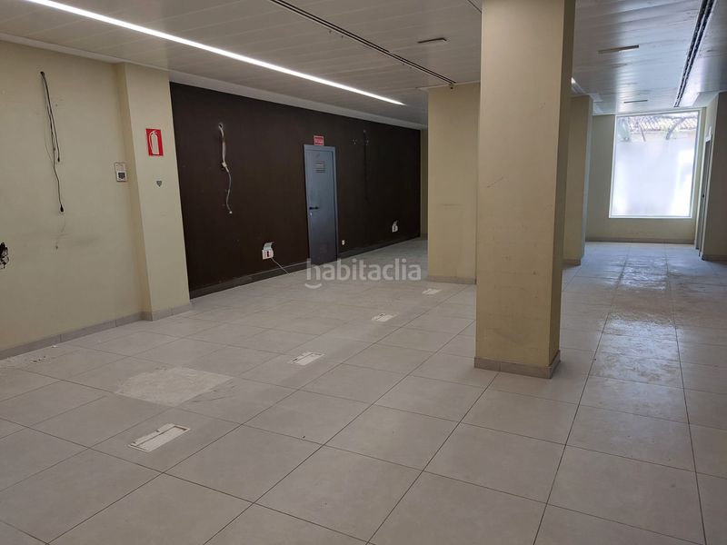 Foto 54eb1dbf-8f25-4a15-96ab-c31e505b2595. Lloguer local comercial a Centro Ciudad Paterna