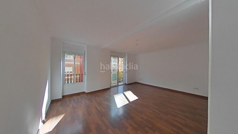 Foto a53608a0-3f02-4f8f-a627-d92ee3996d15. Piso en La Petxina Valencia
