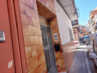 Local Comercial  Carrer de lluís vives