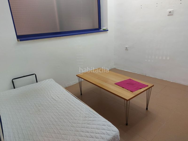 Foto d1a994d8-9b8a-435e-82b0-a78ca98e39d2. Local comercial en Centro Xirivella