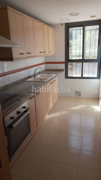 Foto e3e9eeaa-361f-4595-8446-7f7998c01867. Pis amb piscina a Nou Benicalap Valencia