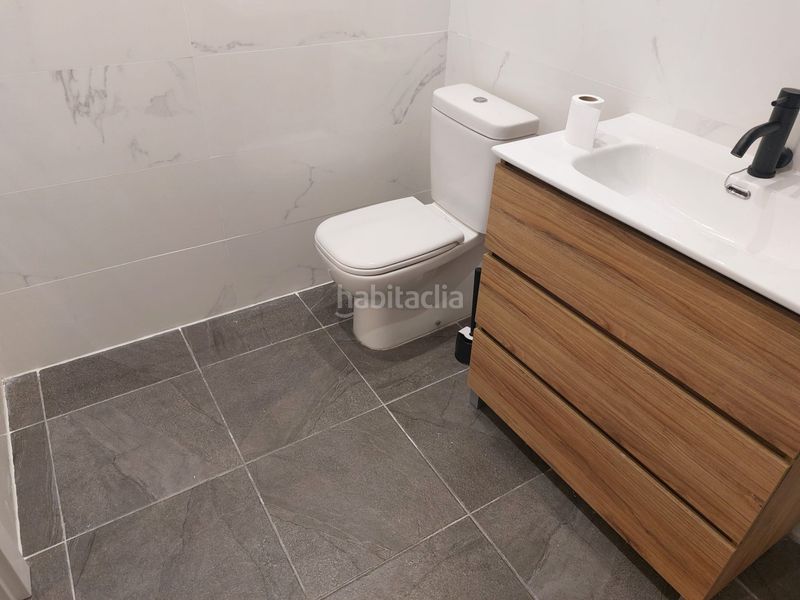 Foto e1f8749b-1dd6-40e1-93d3-396e1bb76766. Piso en Barrio Benicalap Valencia