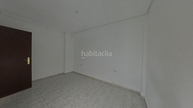 Foto 16b84567-5431-4e12-8068-04afb9c24c87. Piso en L´Amistat Valencia