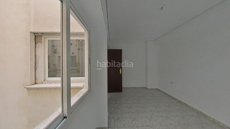 Foto f8b8031b-9343-4854-8d36-fa284174357d. Piso en L´Amistat Valencia