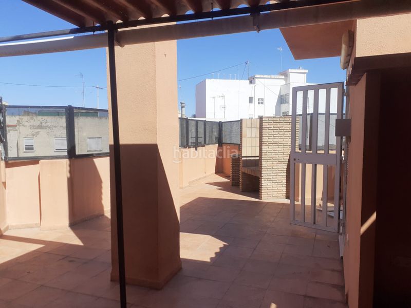 Foto a98df548-a952-42da-bd44-a2c0db188888. Àtic a Meliana